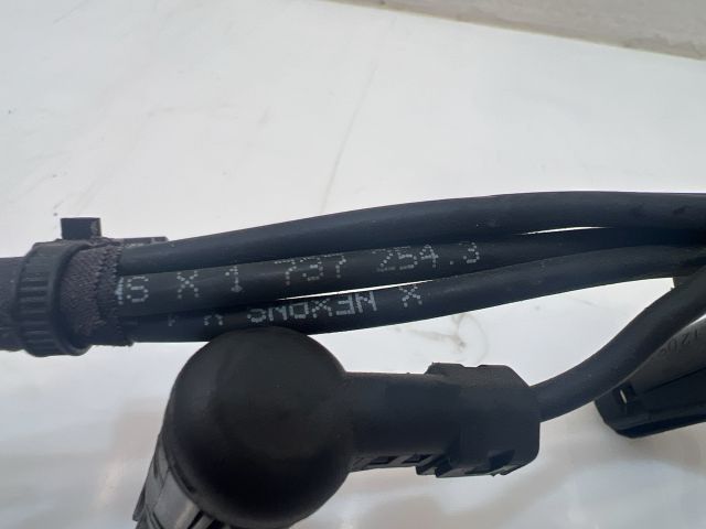 bontott BMW X3 Izzító/Gyújtó Gyertya Kábel