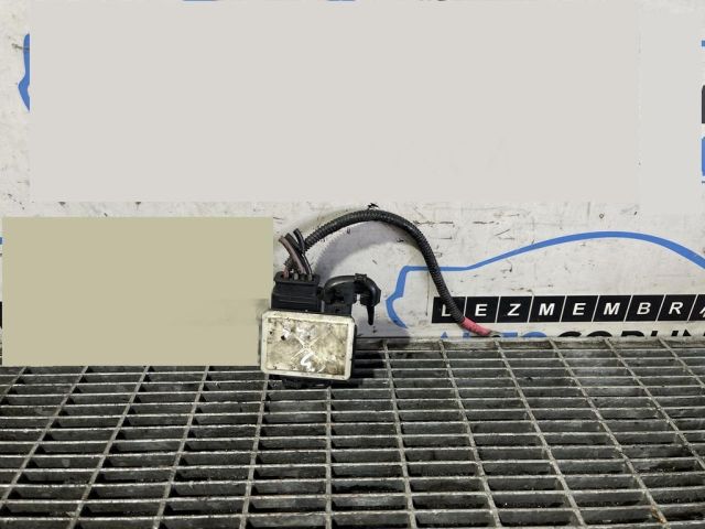 bontott BMW X3 Izzító Relé