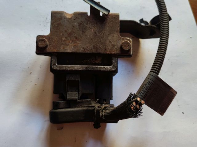 bontott BMW X3 Izzító Relé