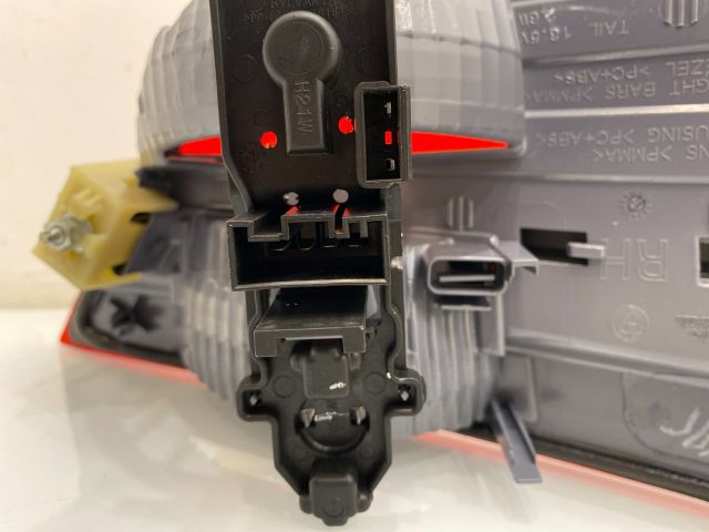 bontott BMW X3 Jobb Belső Hátsó Lámpa