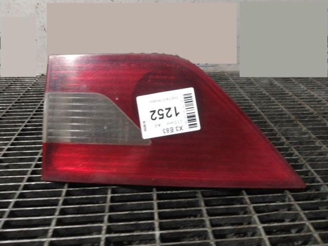 bontott BMW X3 Jobb Belső Hátsó Lámpa