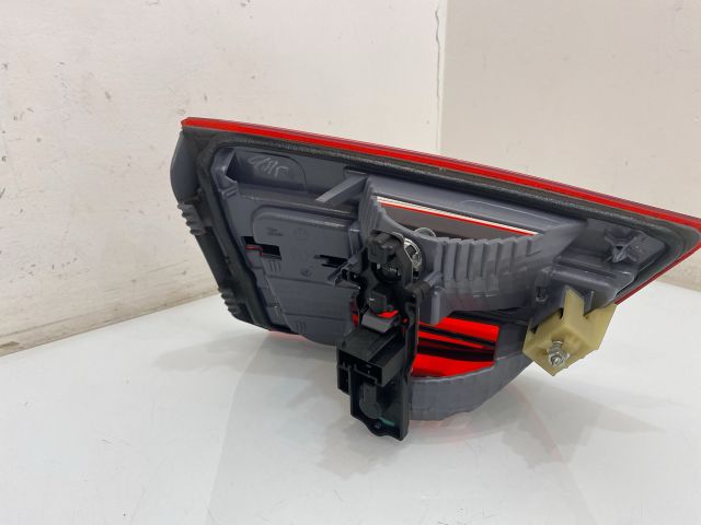 bontott BMW X3 Jobb Belső Hátsó Lámpa