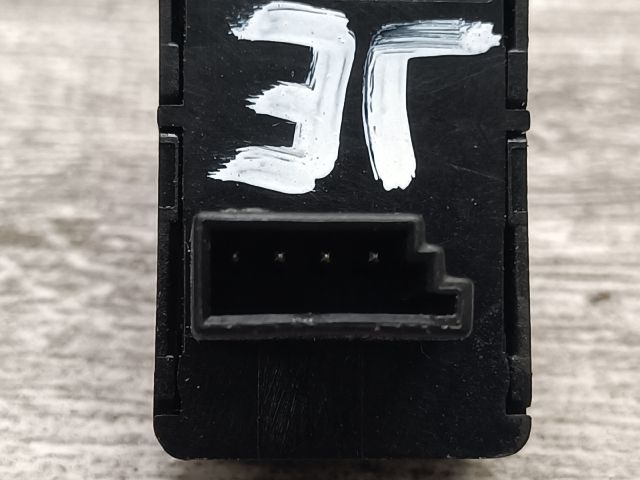 bontott BMW X3 Jobb első Ablakemelő Kapcsoló