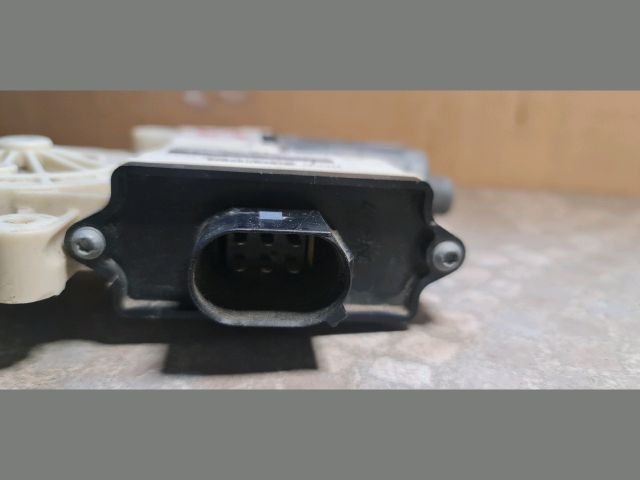 bontott BMW X3 Jobb első Ablakemelő Motor