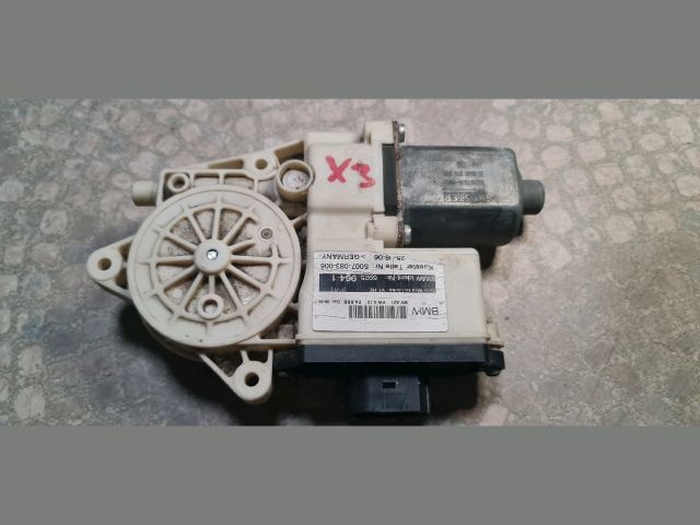 bontott BMW X3 Jobb első Ablakemelő Motor