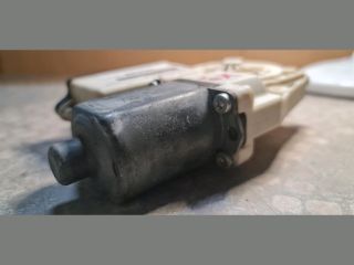 bontott BMW X3 Jobb első Ablakemelő Motor