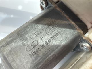 bontott BMW X3 Jobb első Ablakemelő Szerkezet (Elektromos)