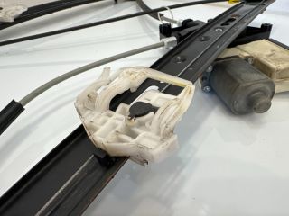 bontott BMW X3 Jobb első Ablakemelő Szerkezet (Elektromos)