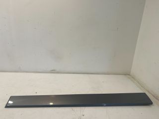 bontott BMW X3 Jobb első Ajtó Díszléc