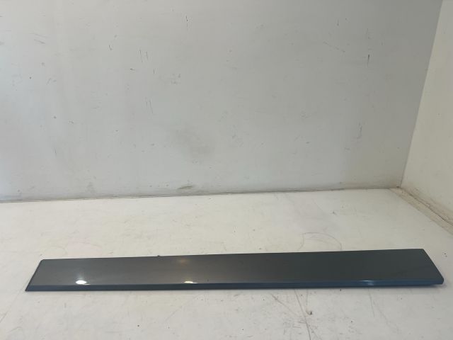 bontott BMW X3 Jobb első Ajtó Díszléc