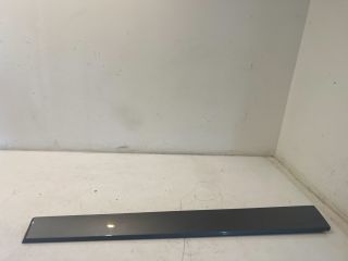 bontott BMW X3 Jobb első Ajtó Díszléc