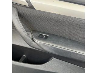 bontott BMW X3 Jobb első Ajtó Kárpit