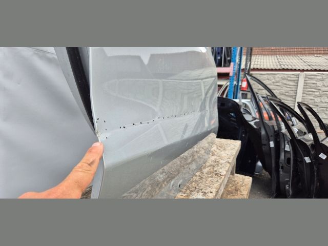 bontott BMW X3 Jobb első Ajtó (Üres lemez)