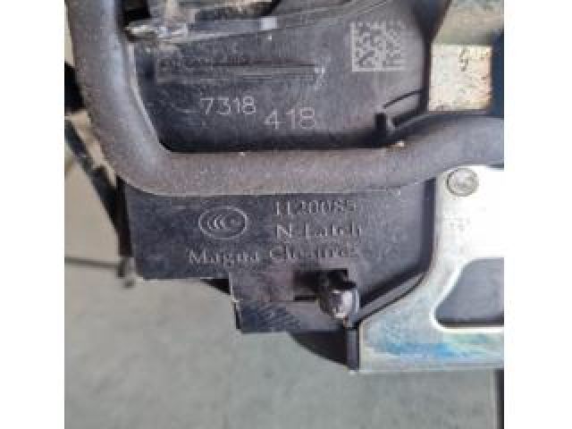 bontott BMW X3 Jobb első Ajtózár