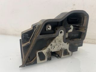 bontott BMW X3 Jobb első Ajtózár