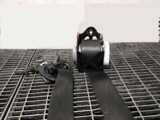 bontott BMW X3 Jobb első Biztonsági Öv