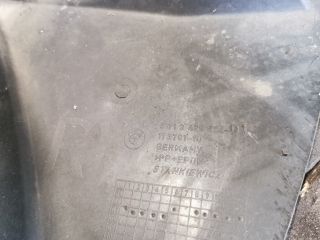 bontott BMW X3 Jobb első Dobbetét (Kerékjárati, Műanyag)