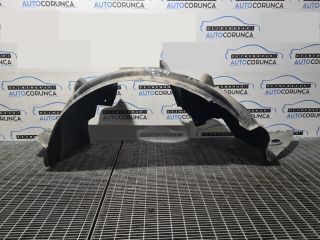 bontott BMW X3 Jobb első Dobbetét (Kerékjárati, Műanyag)