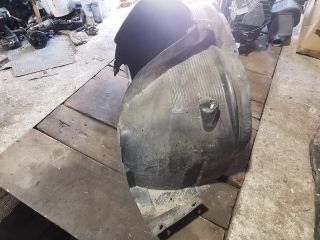 bontott BMW X3 Jobb első Dobbetét (Kerékjárati, Műanyag)