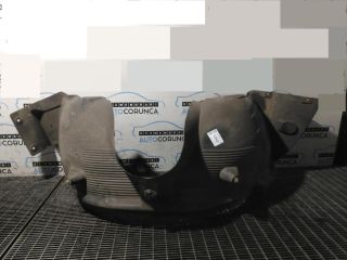 bontott BMW X3 Jobb első Dobbetét (Kerékjárati, Műanyag)