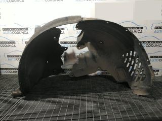 bontott BMW X3 Jobb első Dobbetét (Kerékjárati, Műanyag)