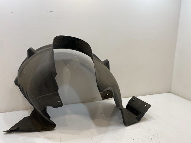 bontott BMW X3 Jobb első Első Dobbetét (Kerékjárati, Műanyag)