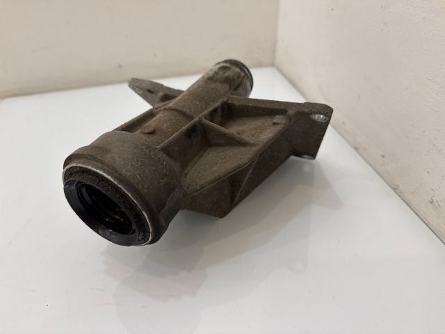 bontott BMW X3 Jobb első Féltengely Tartó