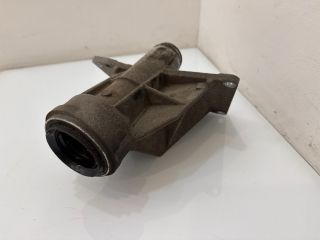 bontott BMW X3 Jobb első Féltengely Tartó