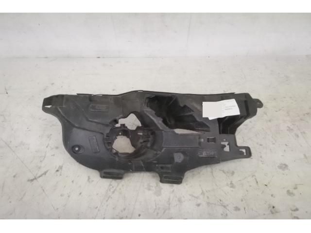 bontott BMW X3 Jobb első Lökhárító Tartó (Műanyag)