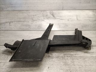 bontott BMW X3 Jobb első Oldal Lökhárító Tartó (Műanyag)