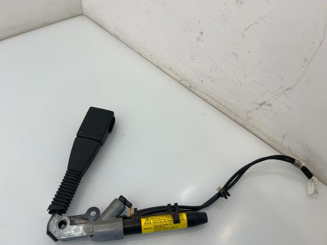 bontott BMW X3 Jobb első Övfeszítő