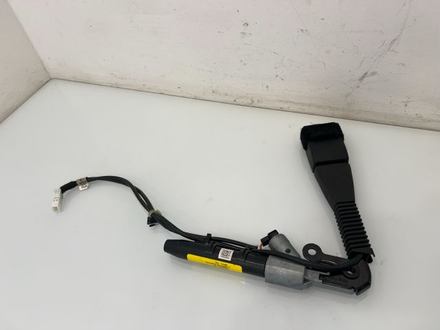 bontott BMW X3 Jobb első Övfeszítő