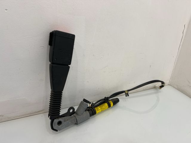 bontott BMW X3 Jobb első Övfeszítő