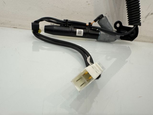 bontott BMW X3 Jobb első Övfeszítő