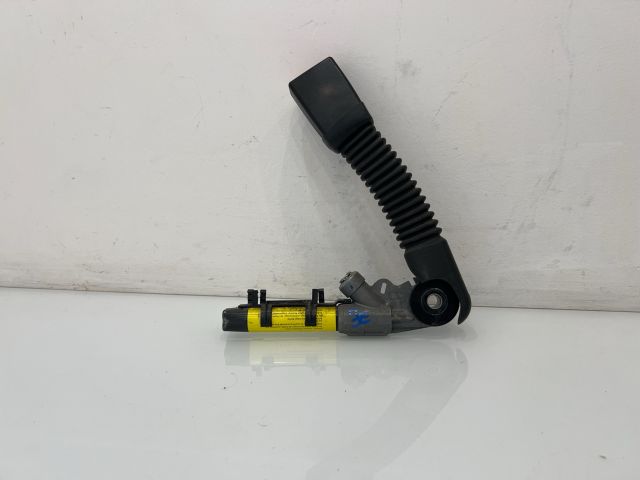 bontott BMW X3 Jobb első Övfeszítő