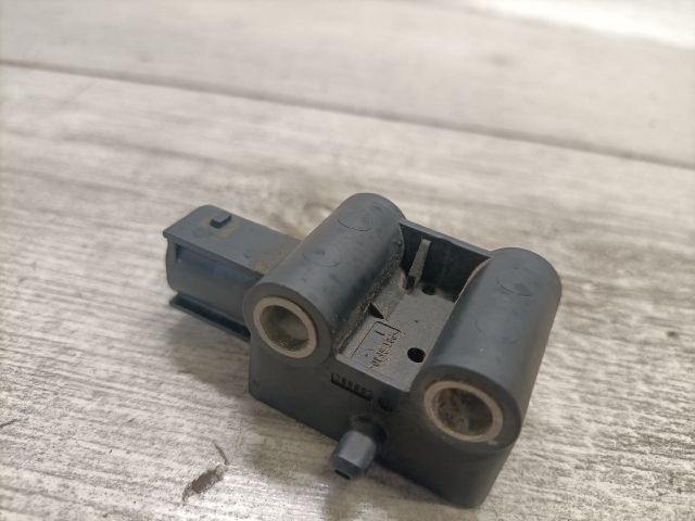 bontott BMW X3 Jobb első Ütközés Érzékelő (Homlokfalon)