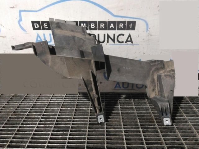 bontott BMW X3 Jobb Fényszóró Tartó