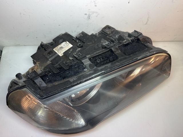 bontott BMW X3 Jobb Fényszóró