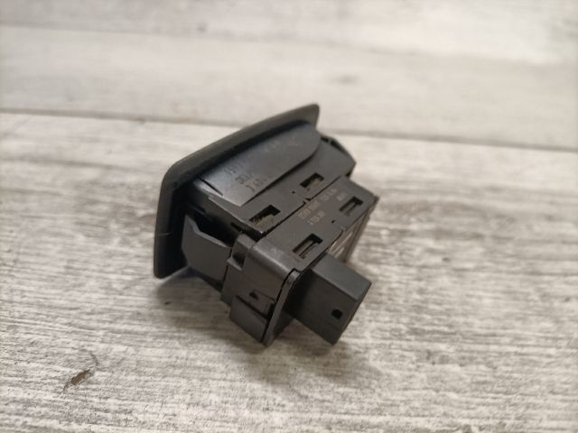 bontott BMW X3 Jobb hátsó Ablakemelő Kapcsoló