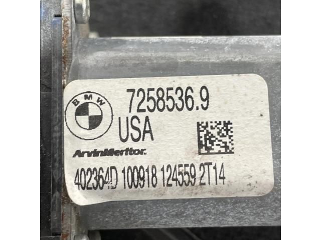 bontott BMW X3 Jobb hátsó Ablakemelő Motor