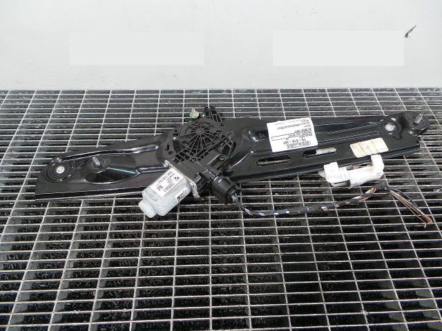bontott BMW X3 Jobb hátsó Ablakemelő Szerkezet (Elektromos)