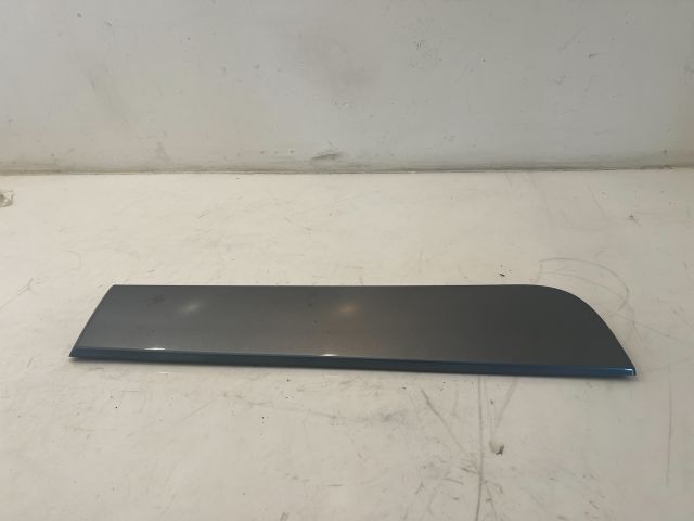 bontott BMW X3 Jobb hátsó Ajtó Díszléc