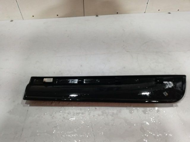 bontott BMW X3 Jobb hátsó Ajtó Díszléc