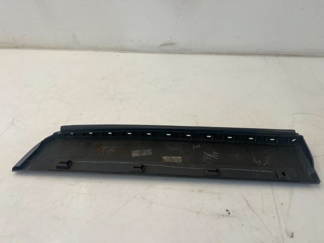 bontott BMW X3 Jobb hátsó Ajtó Díszléc