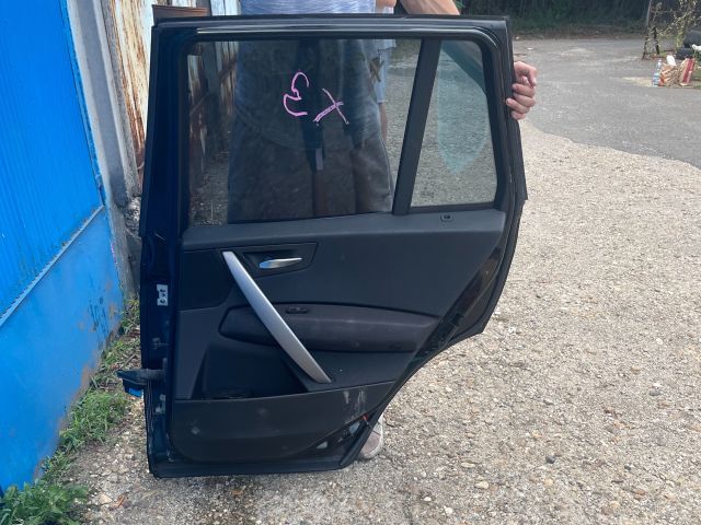 bontott BMW X3 Jobb hátsó Ajtó (Részeivel)