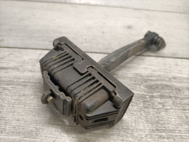 bontott BMW X3 Jobb hátsó Ajtóhatároló