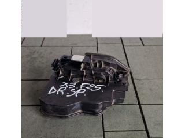 bontott BMW X3 Jobb hátsó Ajtózár