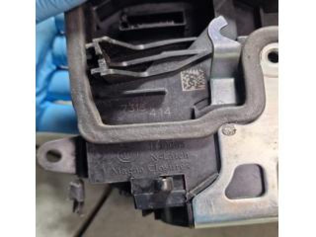 bontott BMW X3 Jobb hátsó Ajtózár