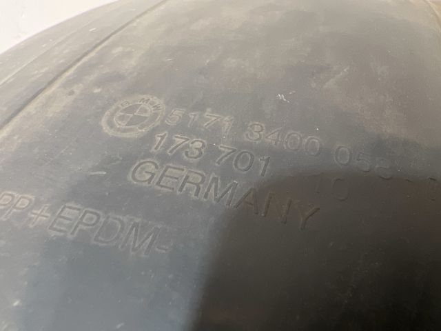 bontott BMW X3 Jobb hátsó Dobbetét (Kerékjárati, Műanyag)