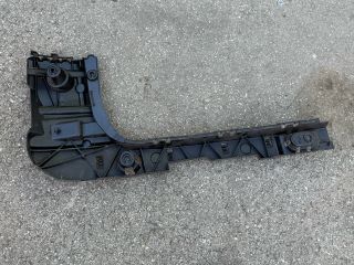 bontott BMW X3 Jobb hátsó Lökhárító Tartó (Műanyag)